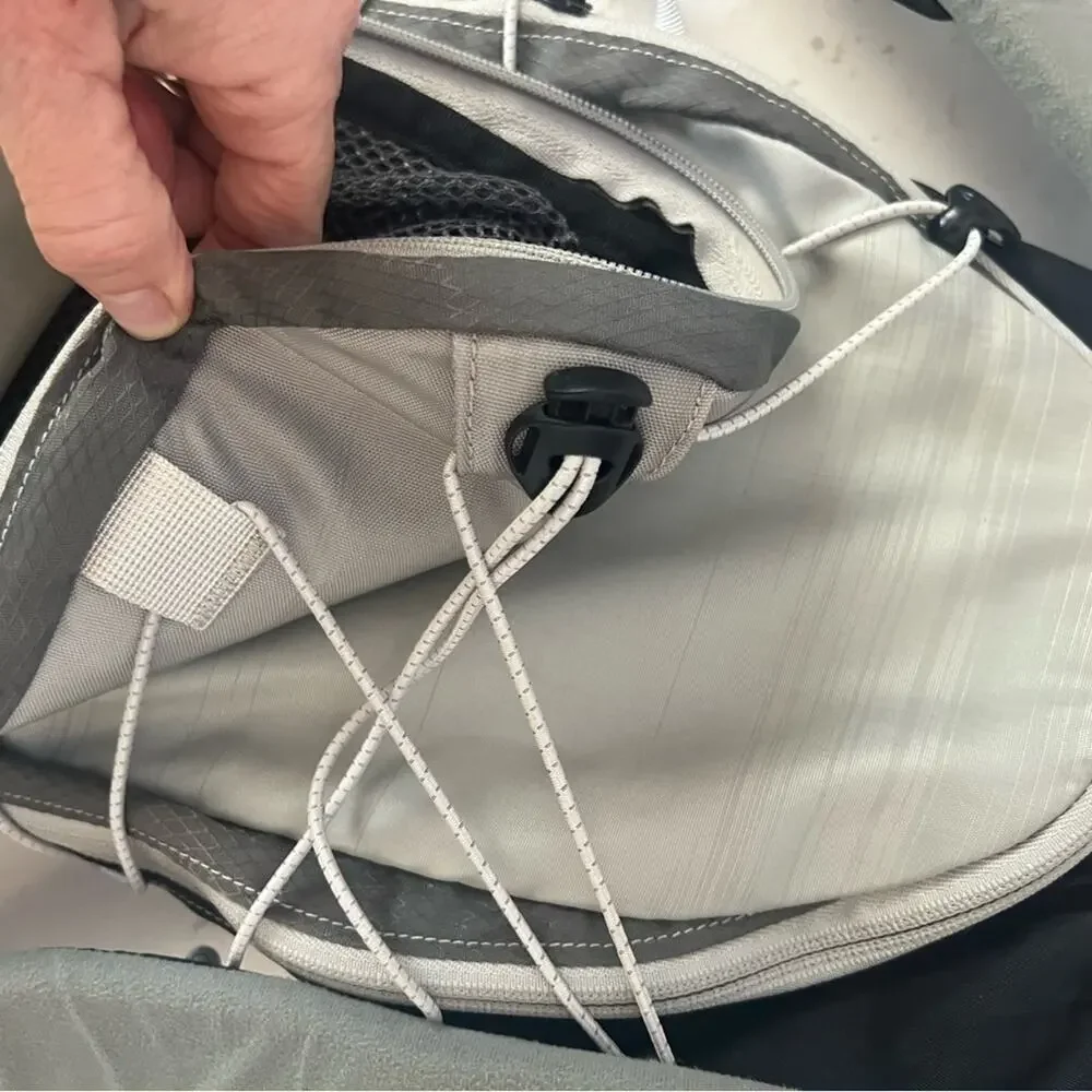 CAMELBAK-  Magic Hydration Backpack NO ACCESSORIES
